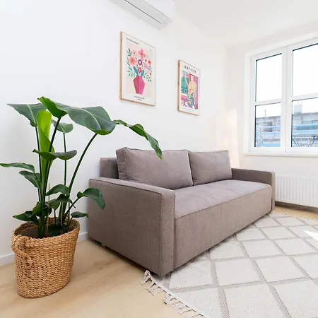 Uno - Nordic Chic & Views Apartment *
