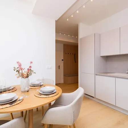 Apartment Uno - Nordic Chic & Views *